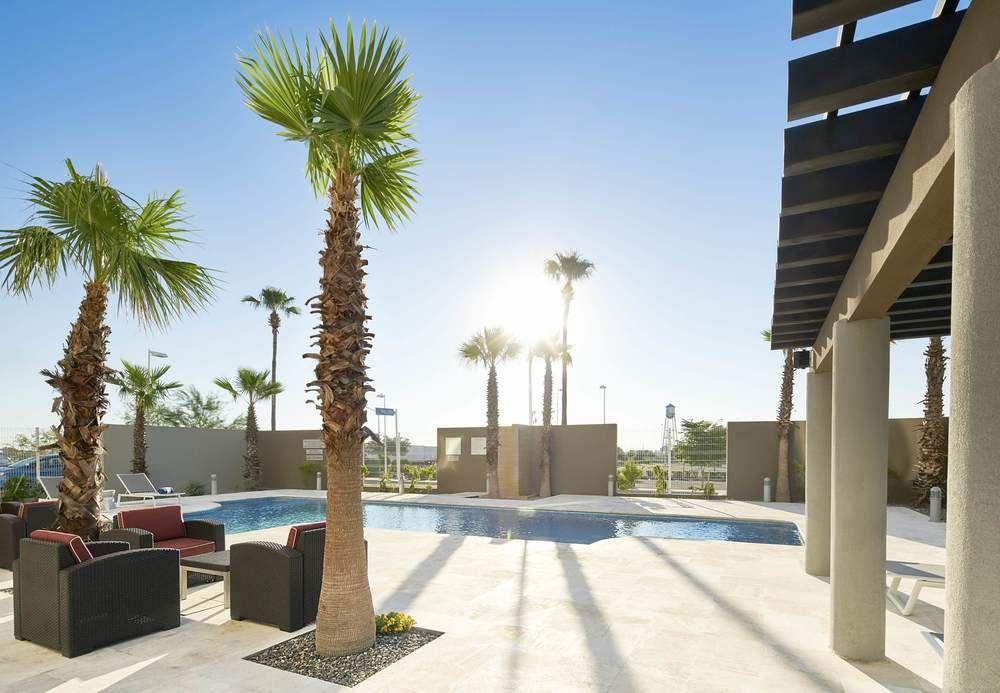 Courtyard By Marriott הרמוסיו מראה חיצוני תמונה