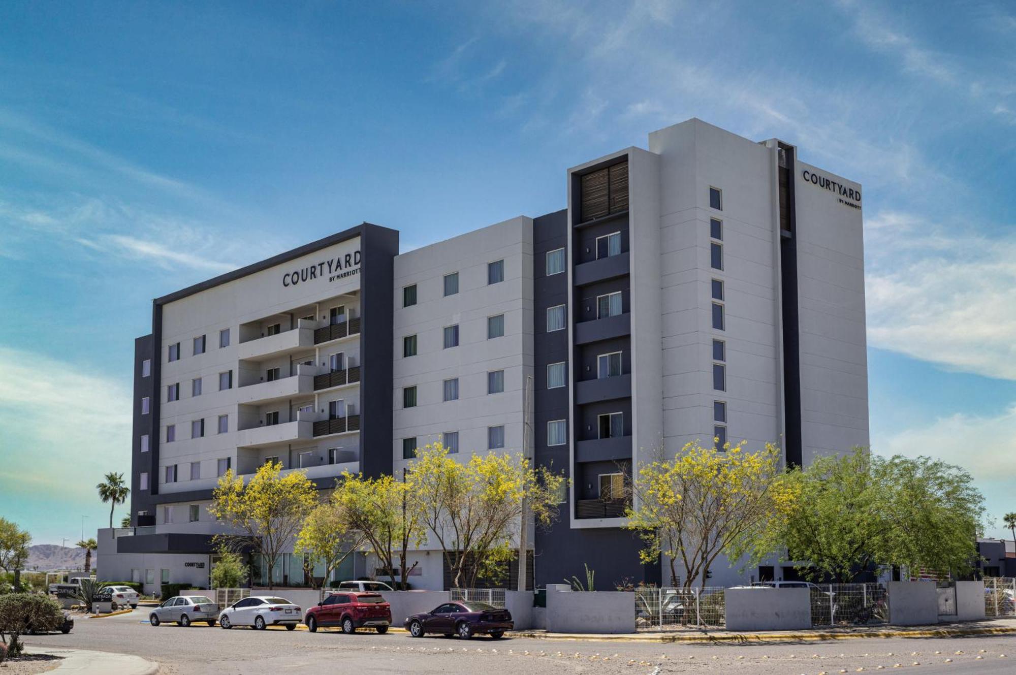 Courtyard By Marriott הרמוסיו מראה חיצוני תמונה