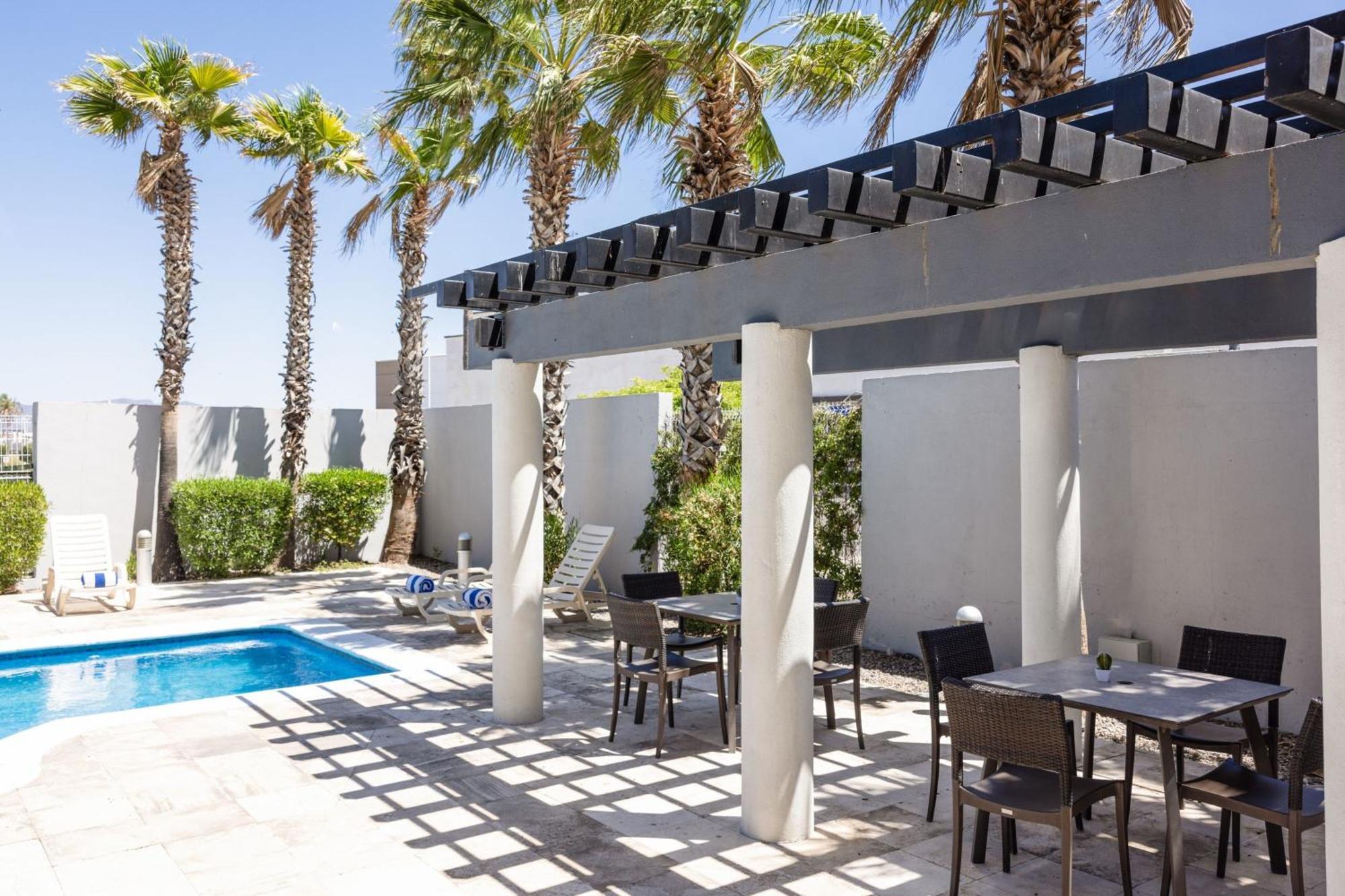 Courtyard By Marriott הרמוסיו מראה חיצוני תמונה