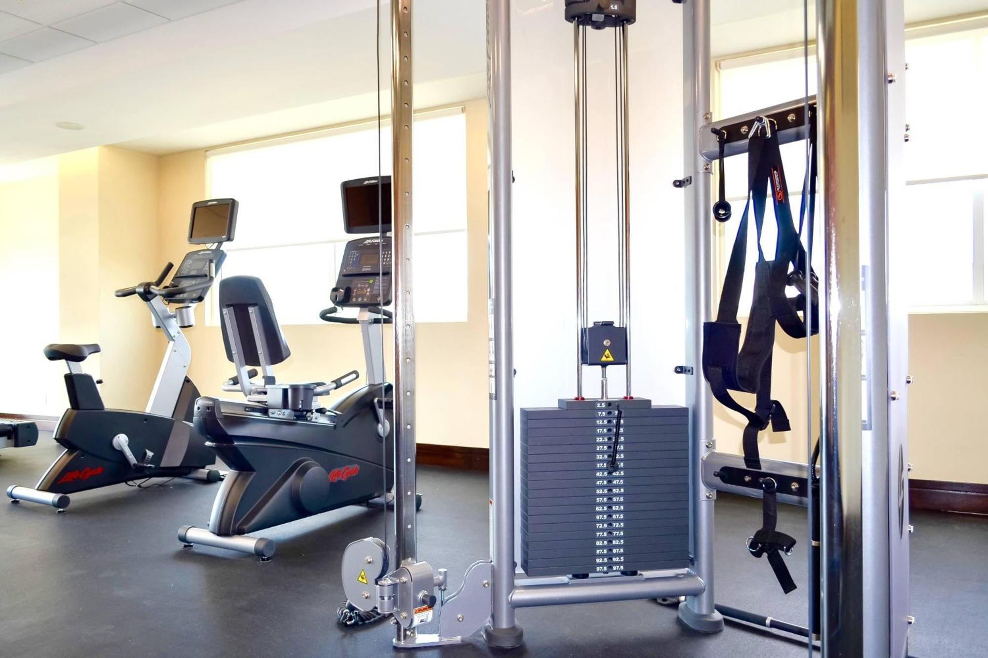 Courtyard By Marriott הרמוסיו מראה חיצוני תמונה