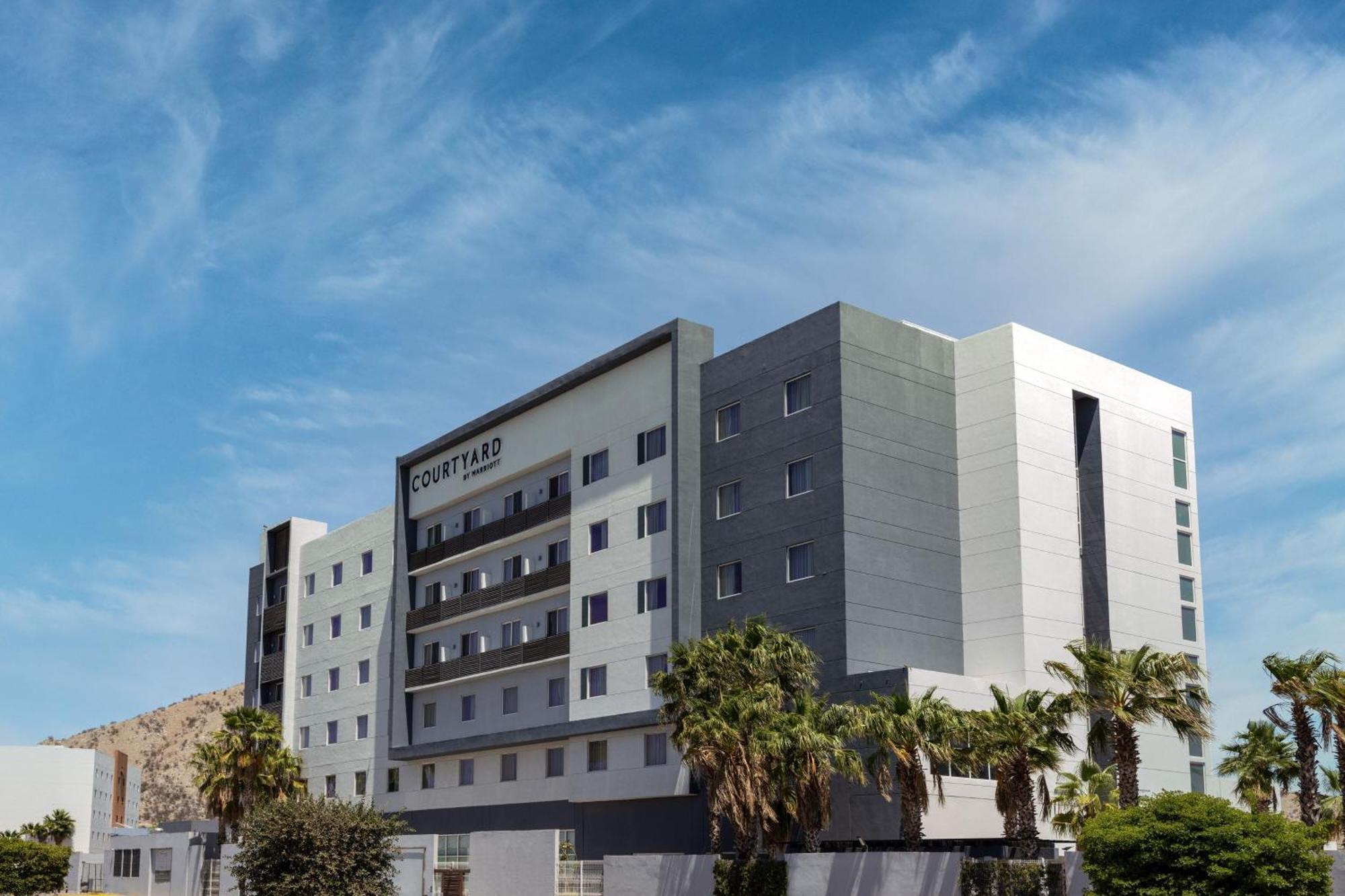 Courtyard By Marriott הרמוסיו מראה חיצוני תמונה
