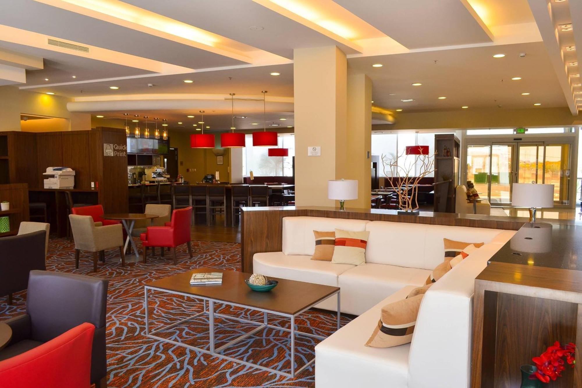Courtyard By Marriott הרמוסיו מראה חיצוני תמונה