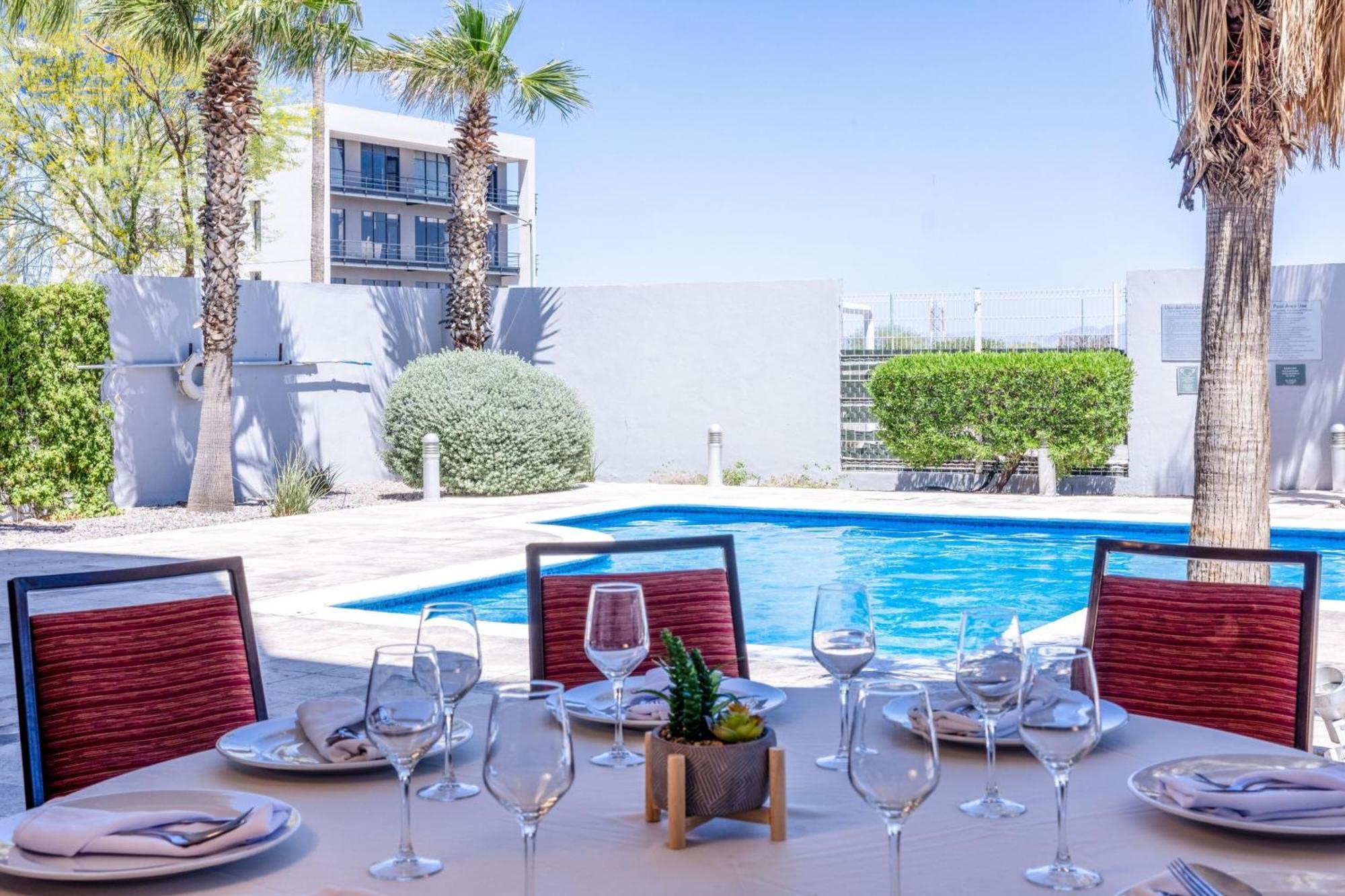 Courtyard By Marriott הרמוסיו מראה חיצוני תמונה