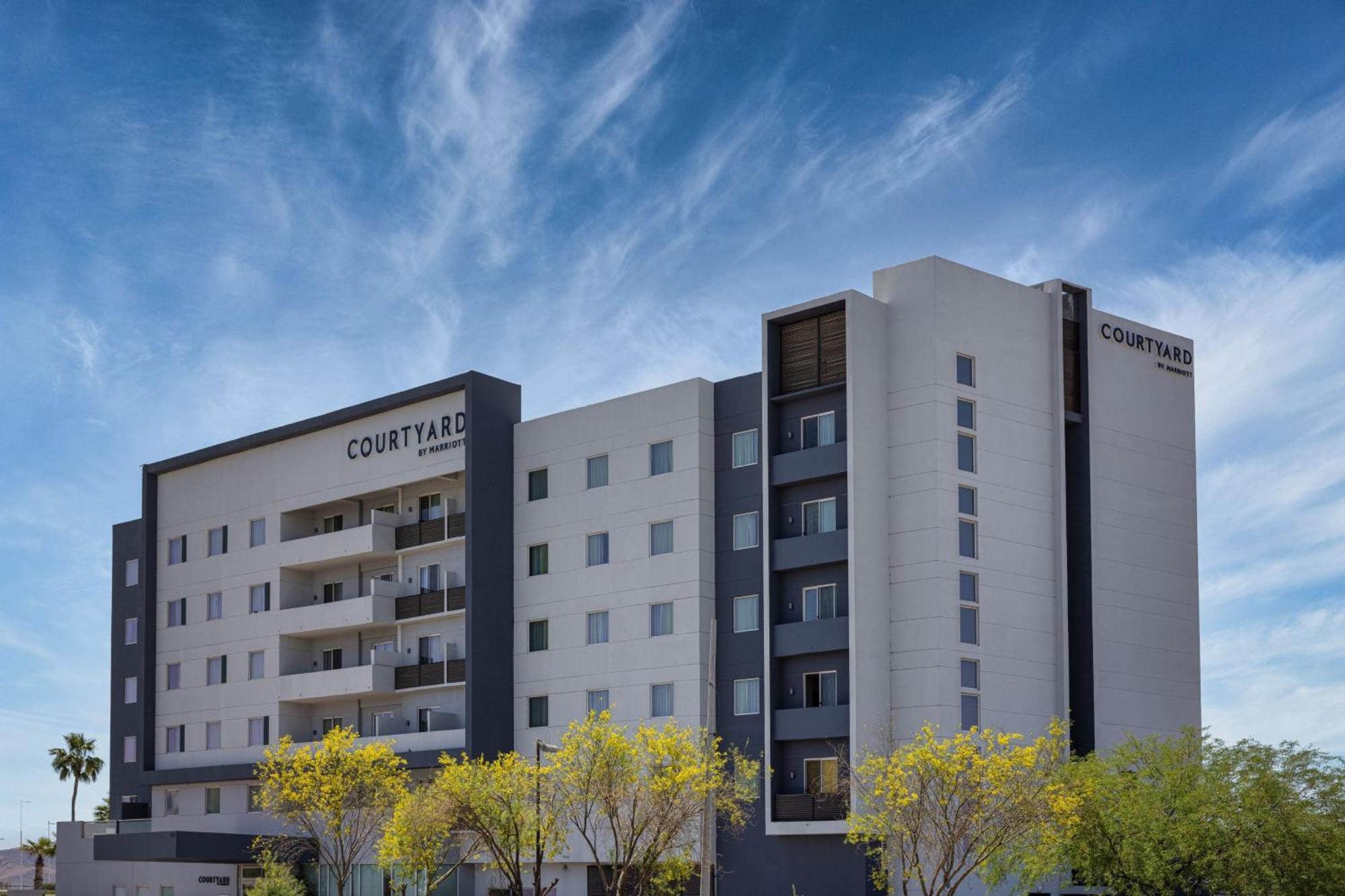 Courtyard By Marriott הרמוסיו מראה חיצוני תמונה