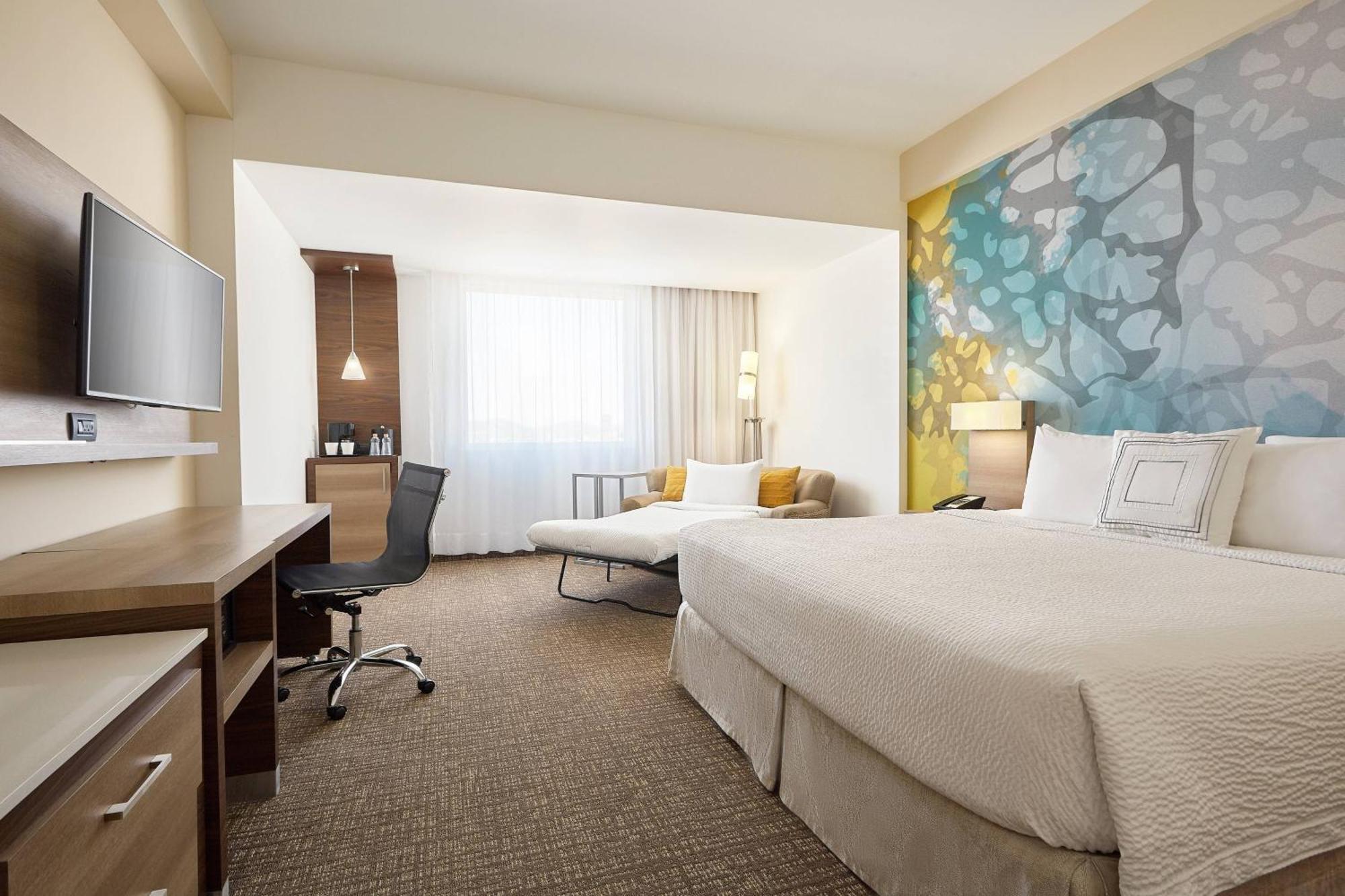 Courtyard By Marriott הרמוסיו מראה חיצוני תמונה