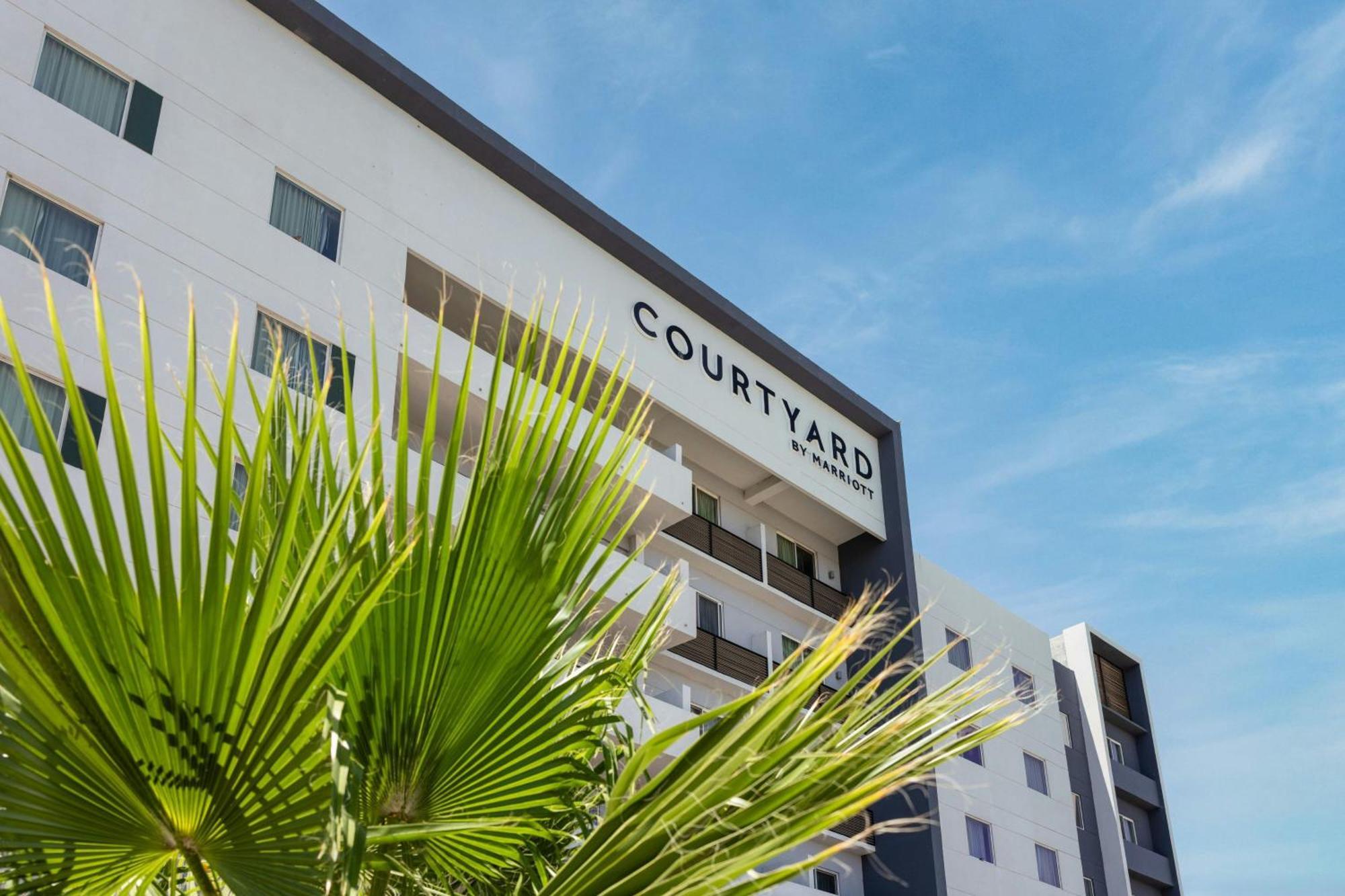 Courtyard By Marriott הרמוסיו מראה חיצוני תמונה