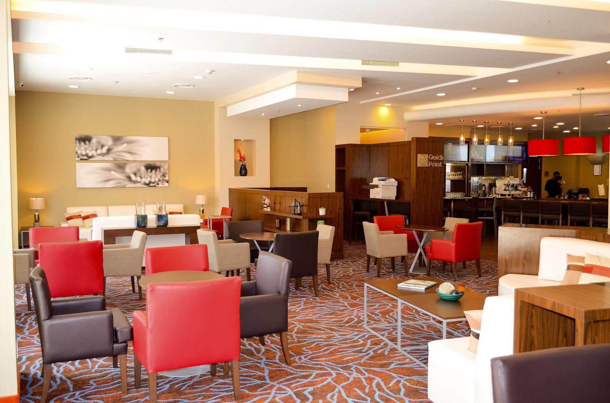 Courtyard By Marriott הרמוסיו מראה חיצוני תמונה
